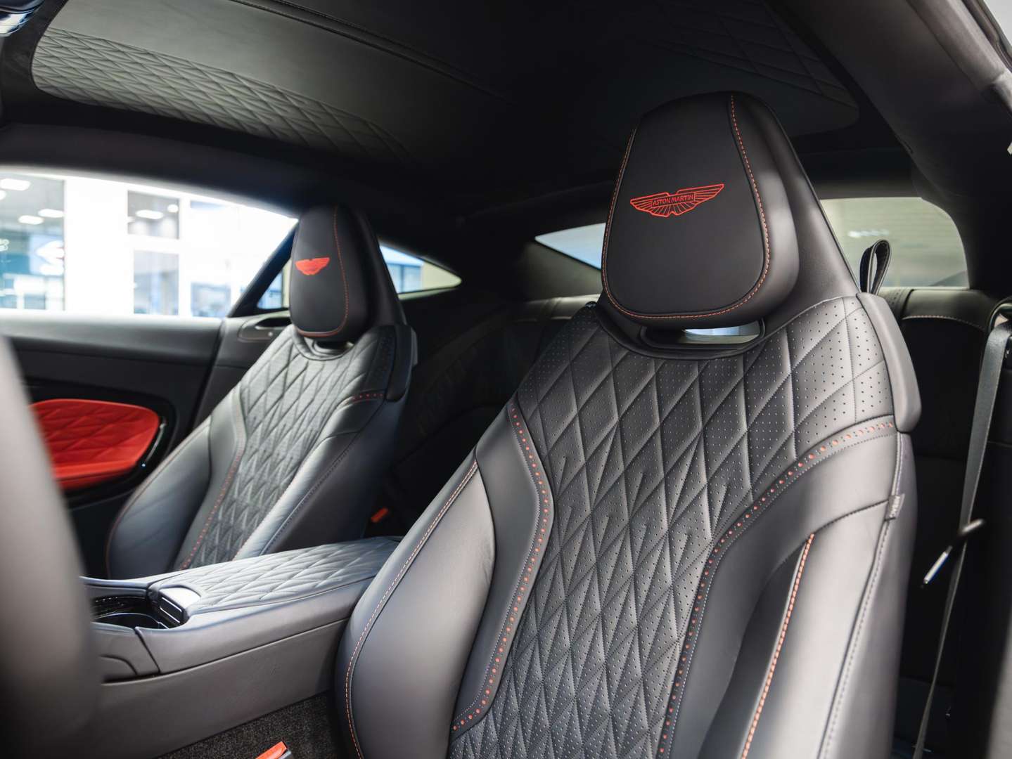 Aston Martin DB12 Coupé - 2024 - Joinsteer - #4