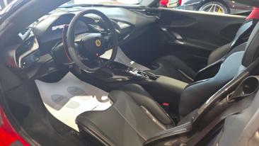 Ferrari SF90 Spider — photo 30