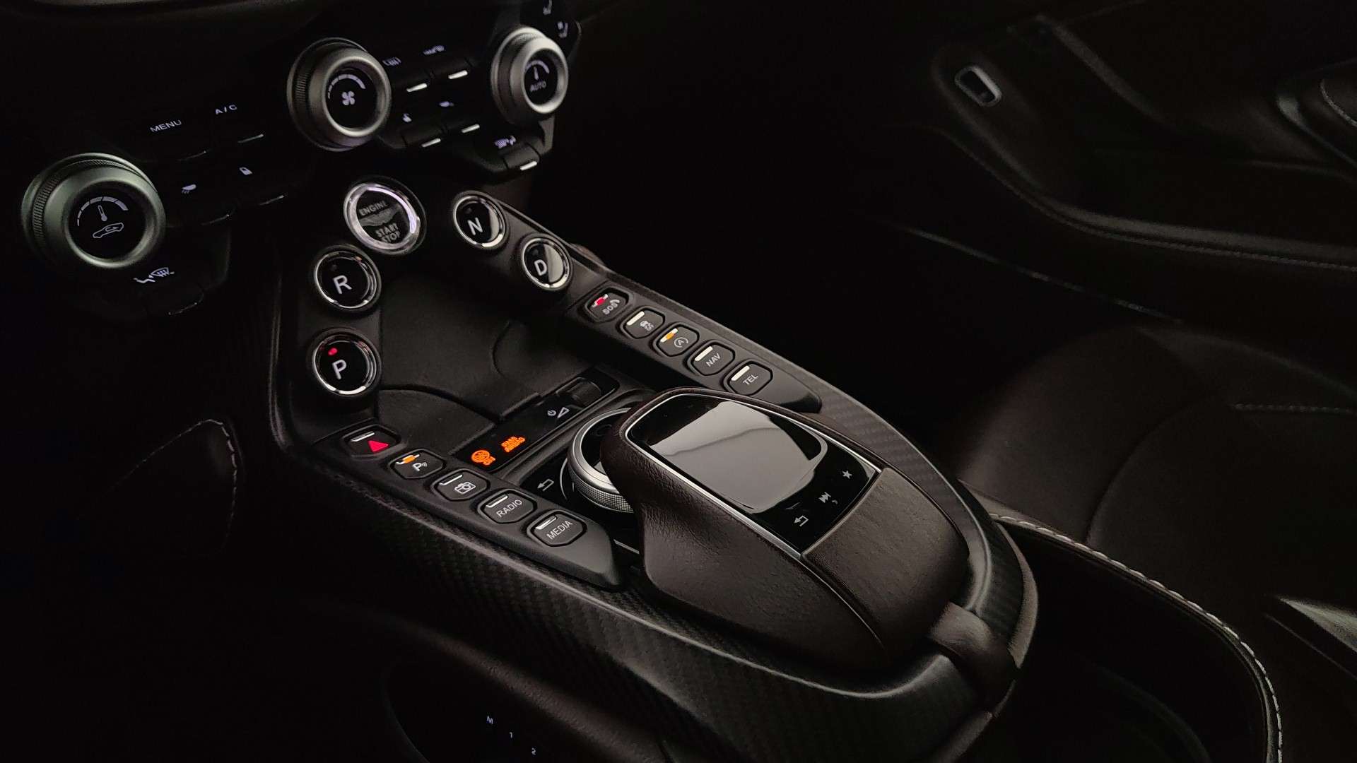 Aston Martin Vantage Coupe 4.0 V8 - 2020 - Joinsteer - #8