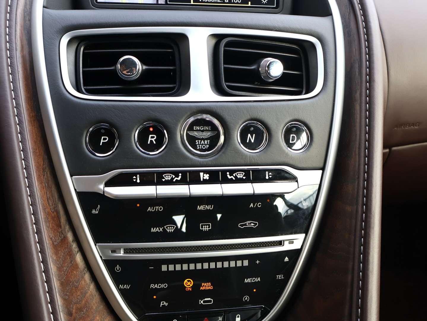 Aston Martin DB11 5.2 V12 AMR - 2017 - Joinsteer - #11