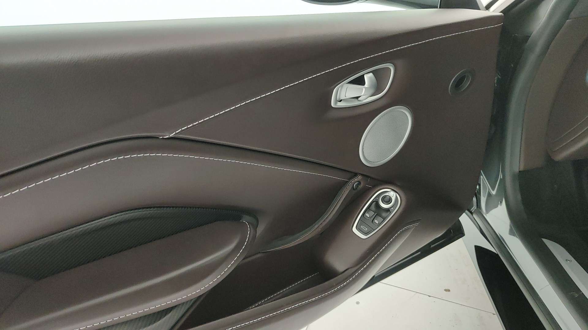 Aston Martin Vantage Coupe 4.0 V8 - 2020 - Joinsteer - #12