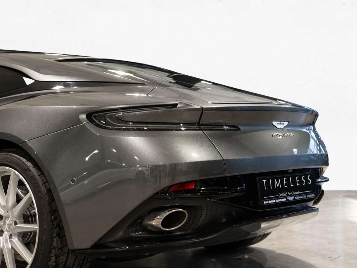 Aston Martin DB11 Coupé V8 AUT - 2021 - Joinsteer - #17