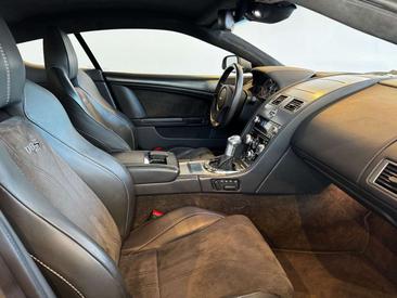 Aston Martin DBS 6.0 V12 — photo 13