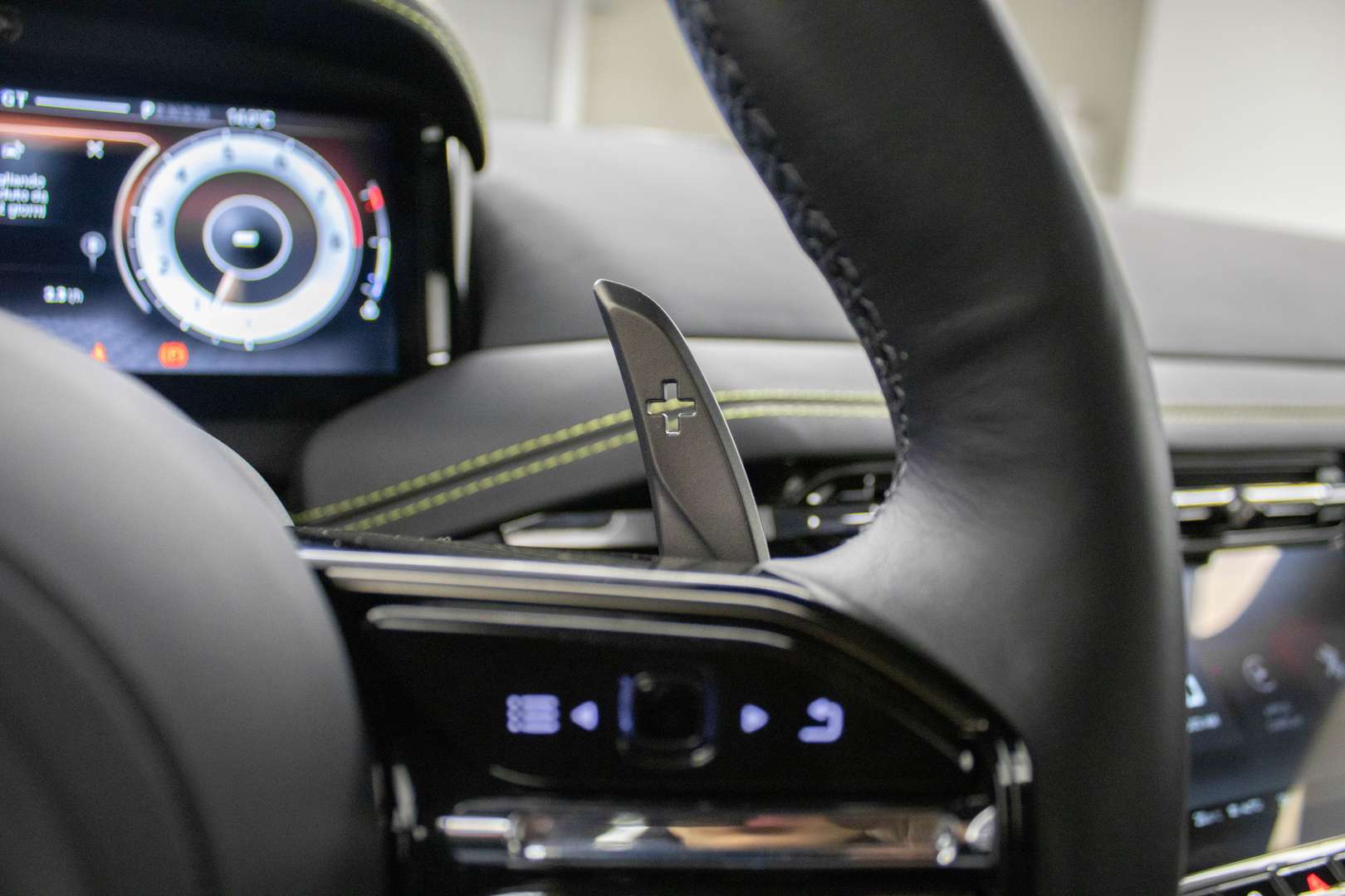 Aston Martin DB12 Coupé V8 - 2024 - Joinsteer - #19