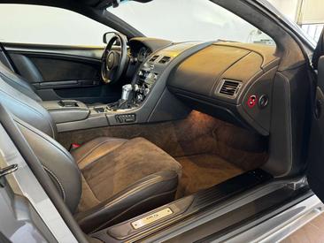 Aston Martin DBS 6.0 V12 — photo 14