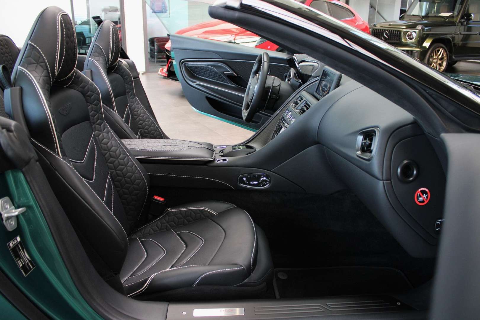 Aston Martin DBS Volante 5.2 V12 Racing Green - 2024 - Joinsteer - #11