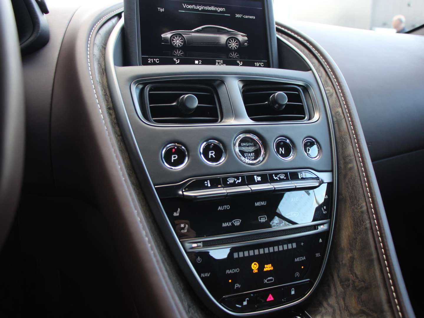 Aston Martin DB11 4.0 V8 - 2022 - Joinsteer - #15