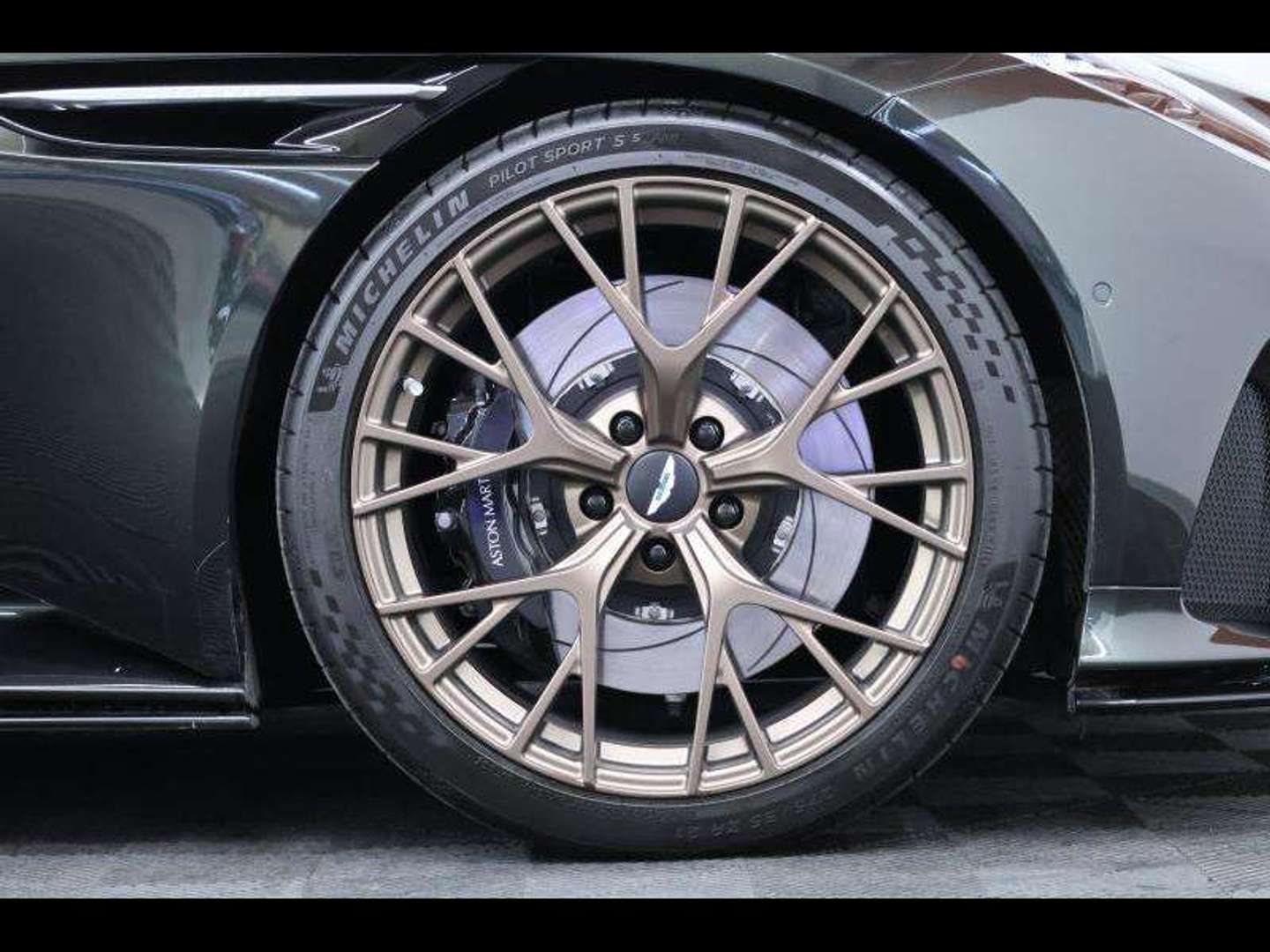 Aston Martin DB12 Volante V8 - 2024 - Joinsteer - #10