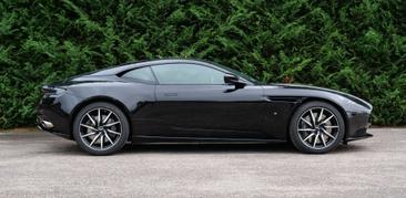 Aston Martin DB11 Coupé 5.2 Biturbo V12 — photo 14