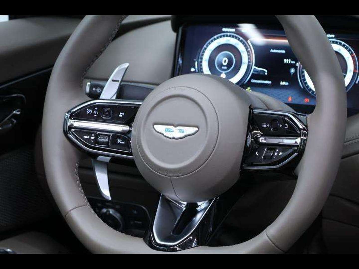 Aston Martin DB12 Volante V8 - 2024 - Joinsteer - #26