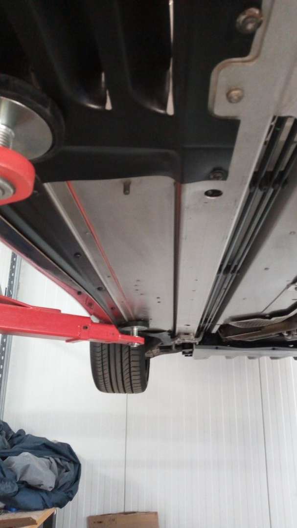 Aston Martin DB9 Volante 5.9 Touchtronic II - 2005 - Joinsteer - #28