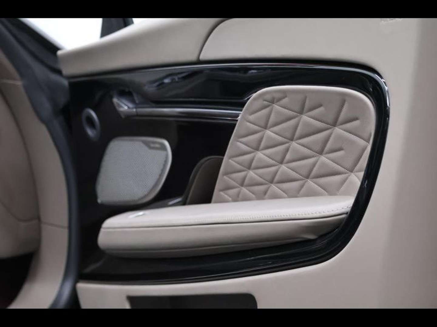 Aston Martin DB12 Volante V8 - 2024 - Joinsteer - #30