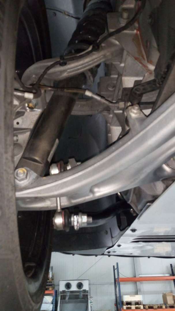 Aston Martin DB9 Volante 5.9 Touchtronic II - 2005 - Joinsteer - #29