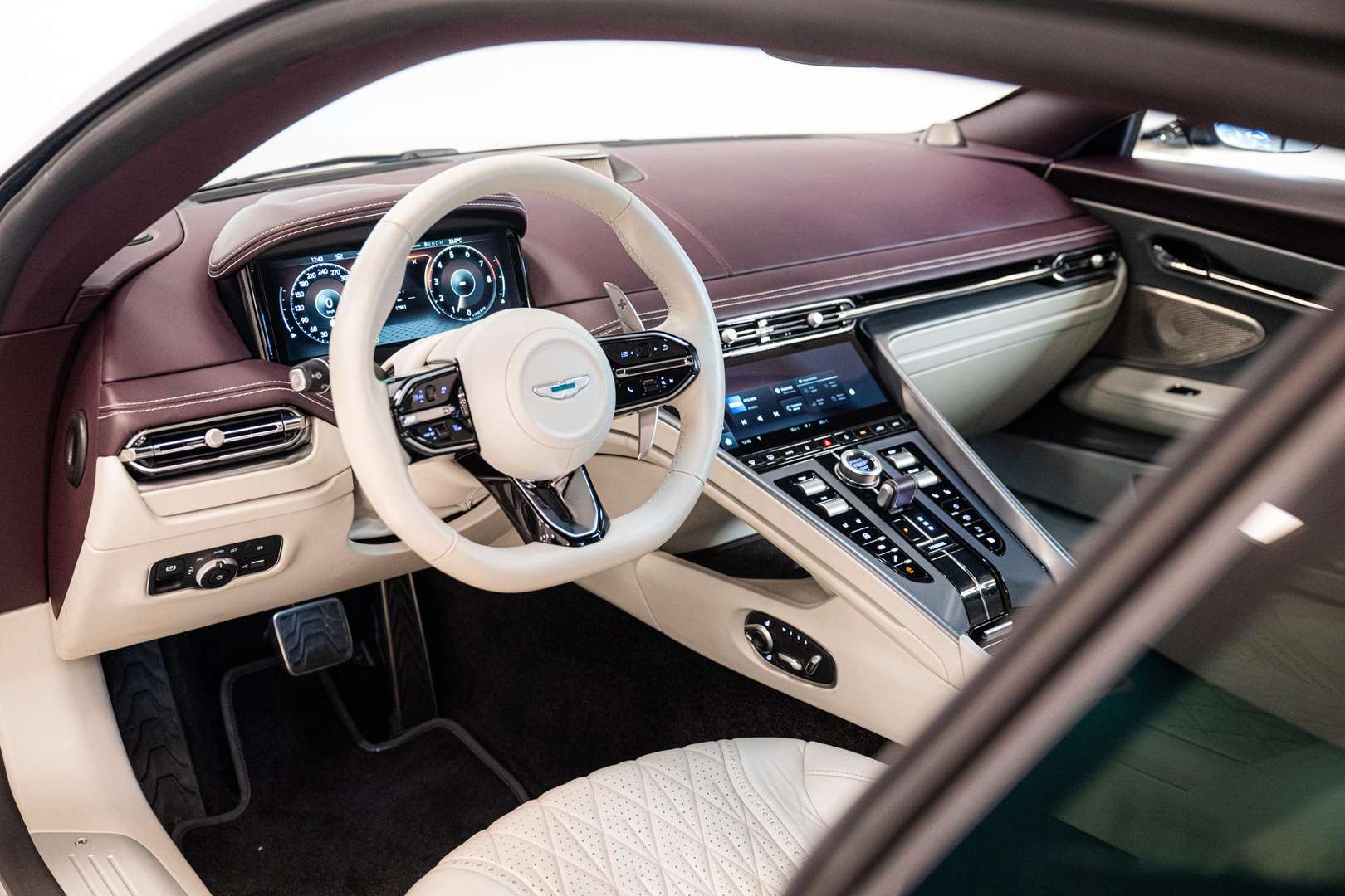 Aston Martin DB12 Coupé FULL OPTIONS - 2023 - Joinsteer - #42