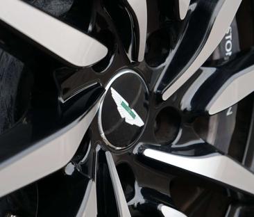 Aston Martin DB11 Coupé 5.2 Biturbo V12 — photo 23