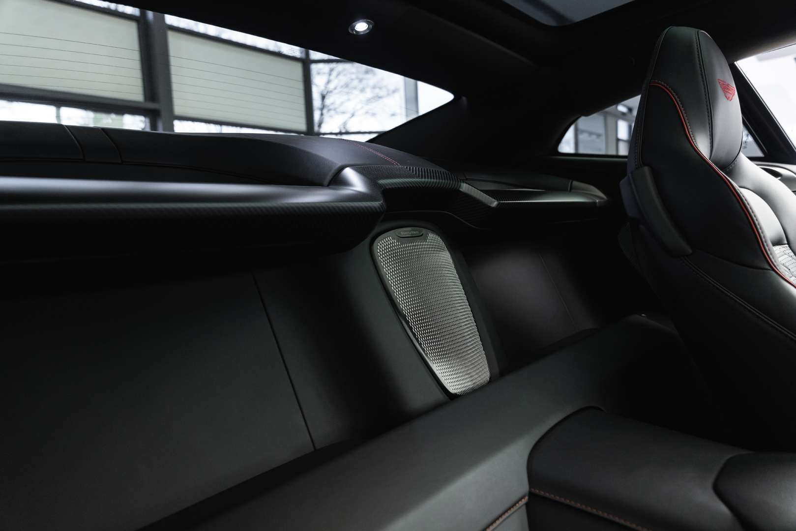 Aston Martin Vanquish Coupé 5.2 V12 - 2025 - Joinsteer - #31