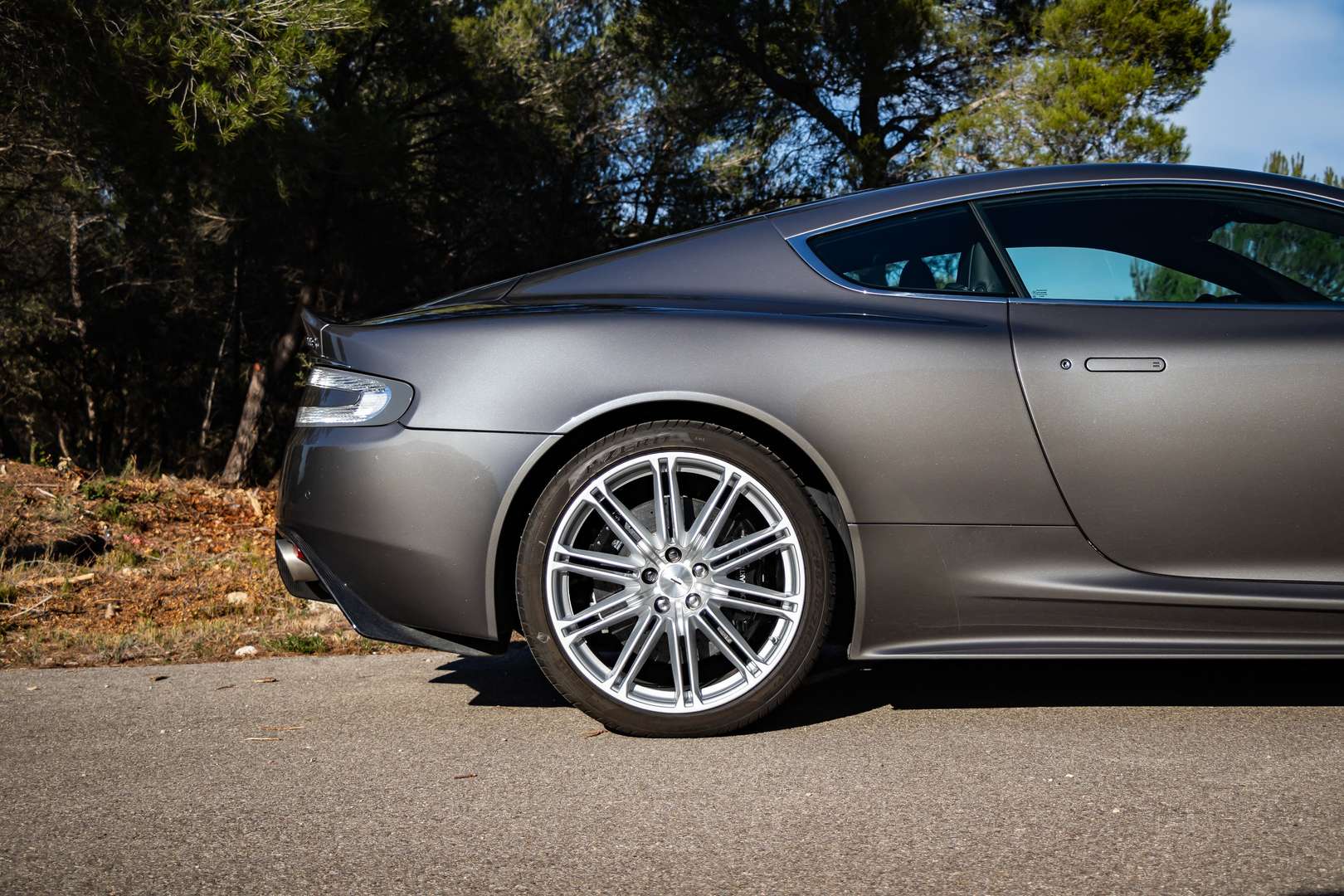 Aston Martin DBS Manual - 2008 - Joinsteer - #49