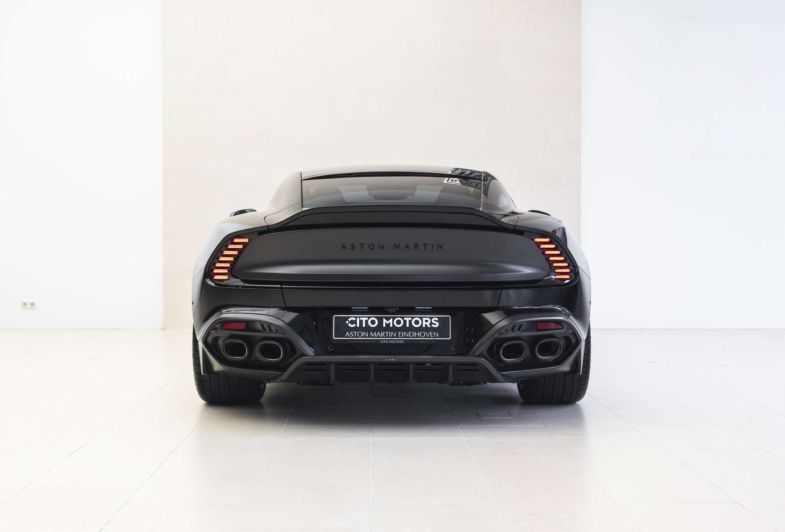 Aston Martin Vanquish Coupé 5.2 V12 - 2025 - Joinsteer - #39