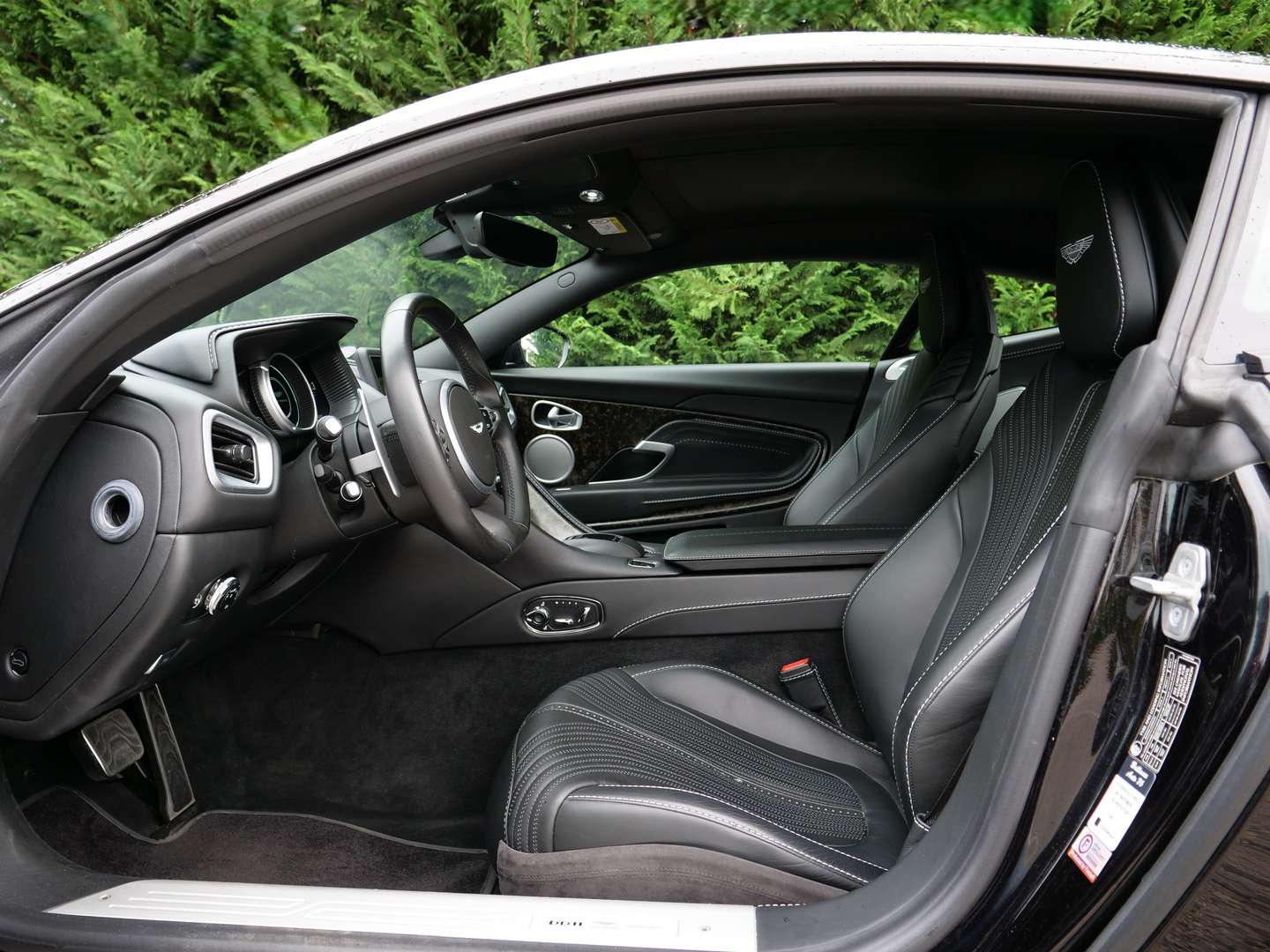 Aston Martin DB11 Coupé 5.2 Biturbo V12 - 2018 - Joinsteer - #35