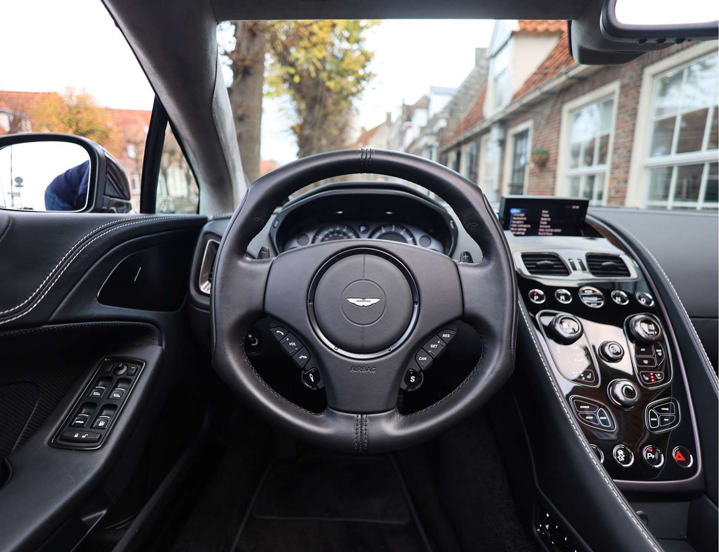 Aston Martin Vanquish Volante 6.0 V12 Touchtronic - 2017 - Joinsteer - #35