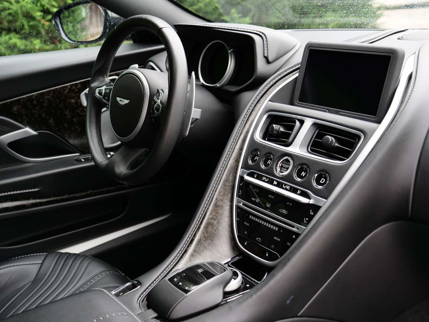 Aston Martin DB11 Coupé 5.2 Biturbo V12 - 2018 - Joinsteer - #37