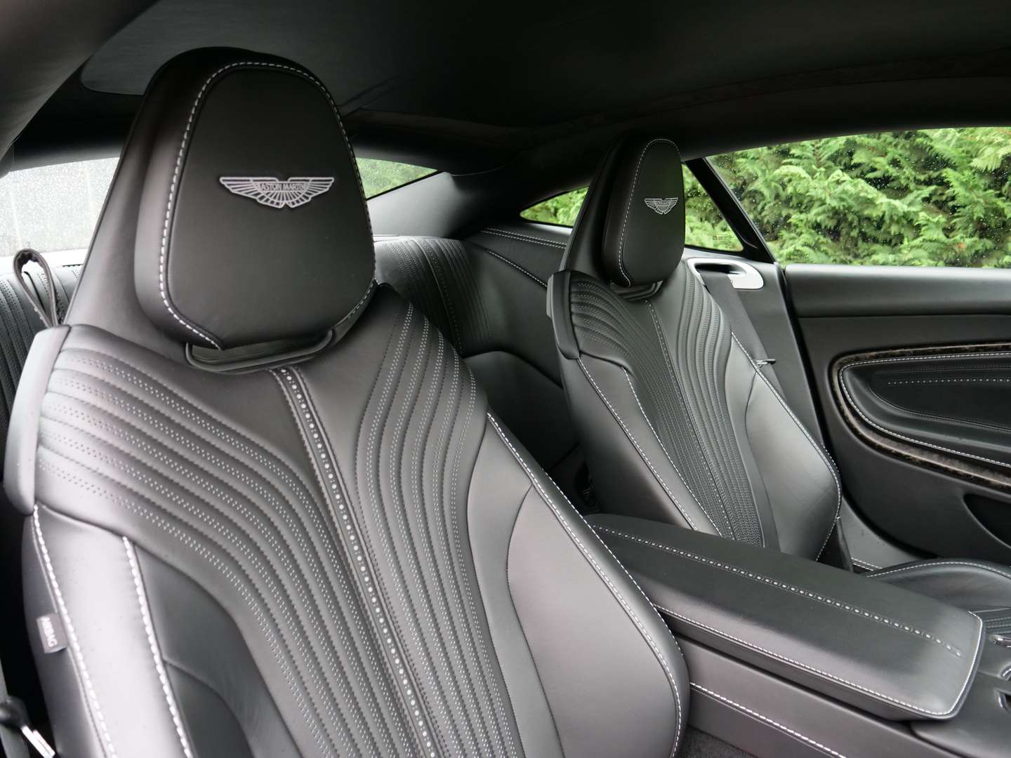 Aston Martin DB11 Coupé 5.2 Biturbo V12 - 2018 - Joinsteer - #39