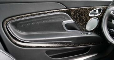 Aston Martin DB11 Coupé 5.2 Biturbo V12 — photo 41