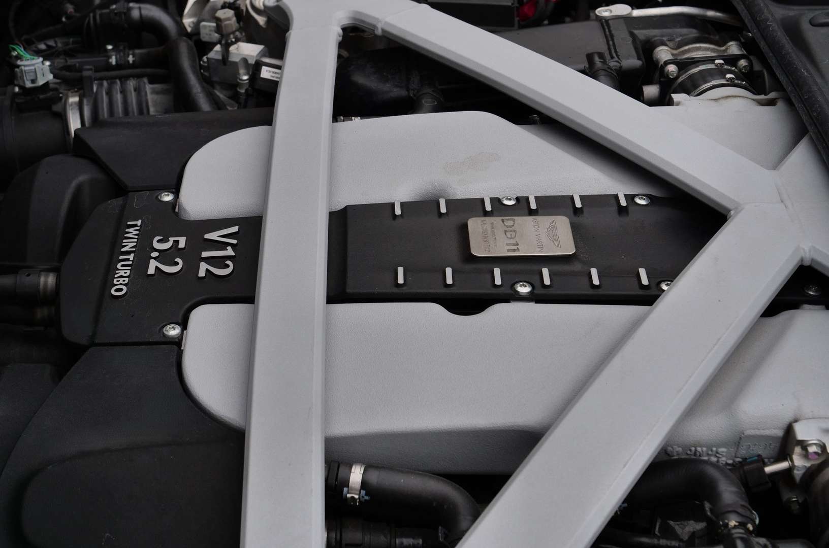 Aston Martin DB11 Coupé 5.2 Biturbo V12 - 2018 - Joinsteer - #47