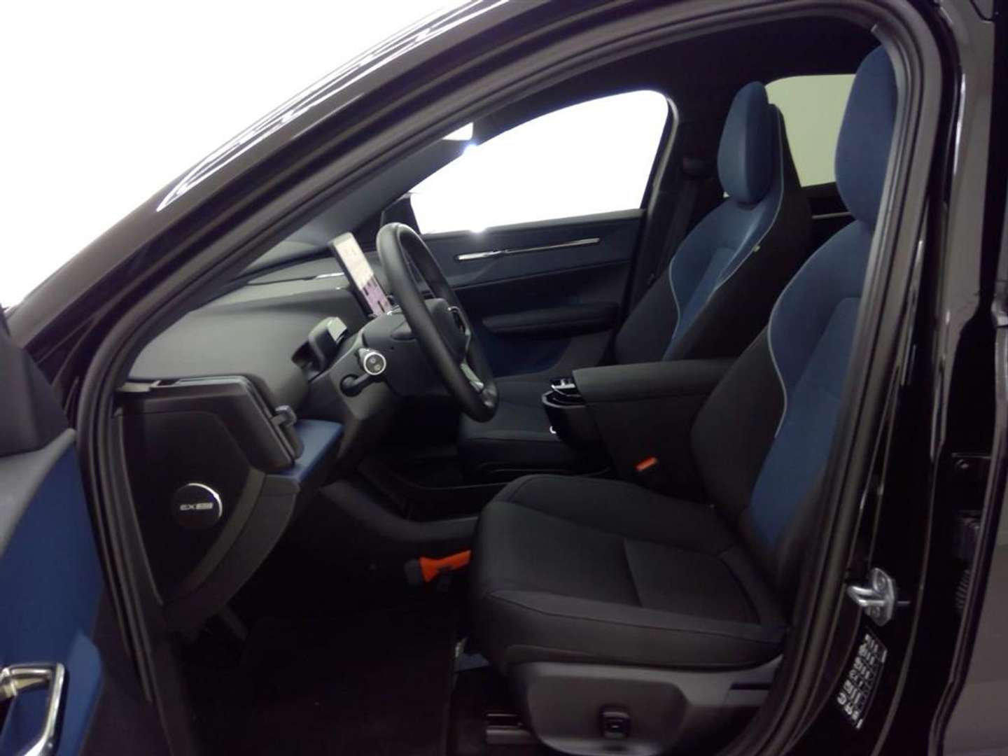 Volvo EX30 Single Motor Extended Range - 2025 - Joinsteer - #3