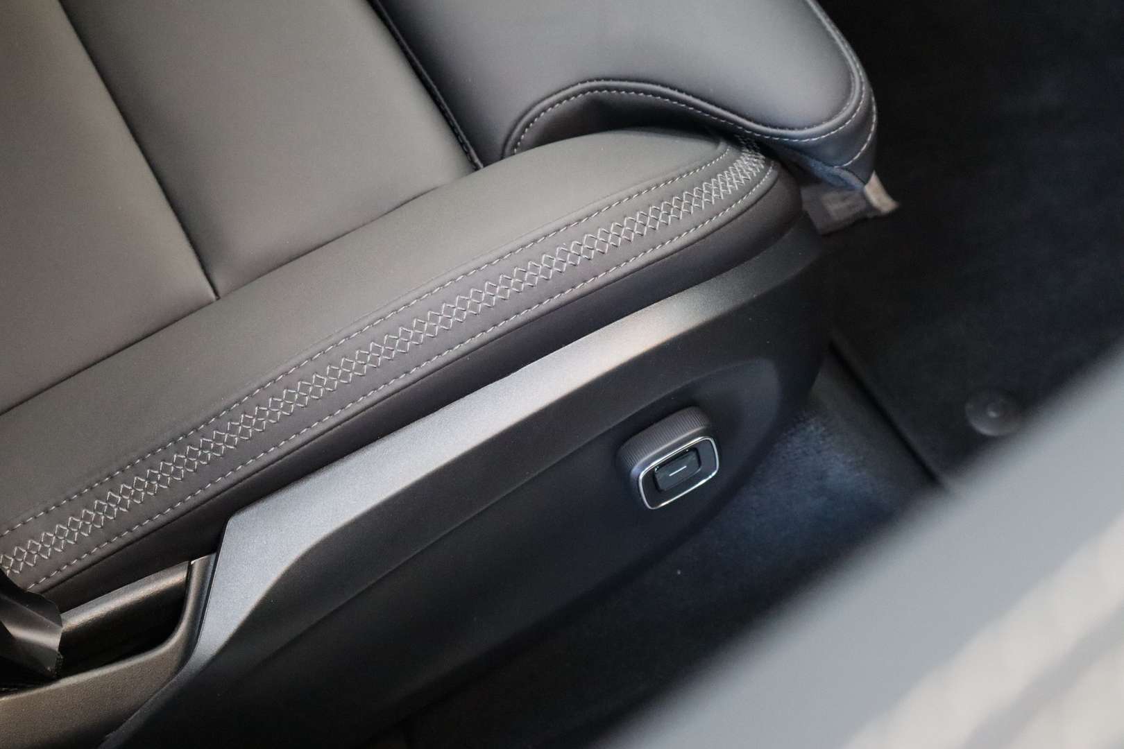 Volvo EX90 Twin Motor Ultra Pilot Assist - 2025 - Joinsteer - #28