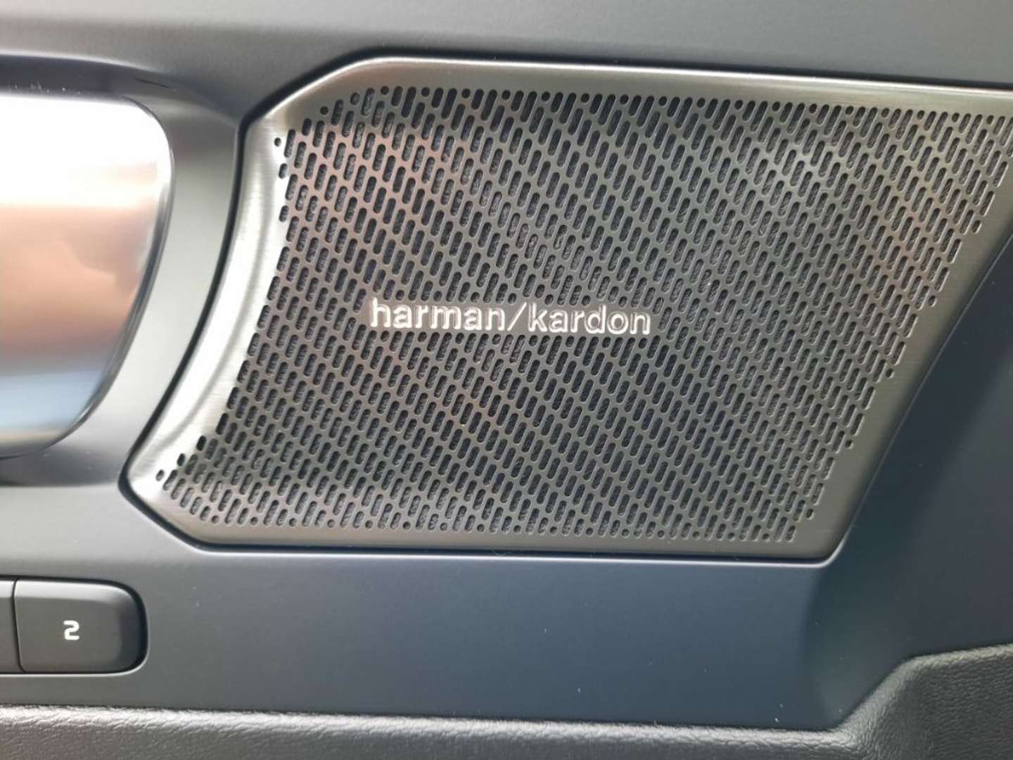 Volvo XC40 B3 Plus - 2025 - Joinsteer - #12