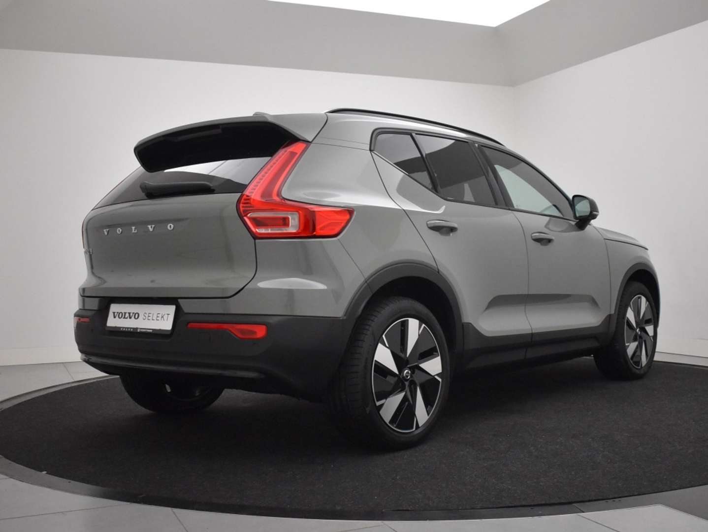 Volvo EX40 Plus Extended Range - 2025 - Joinsteer - #2