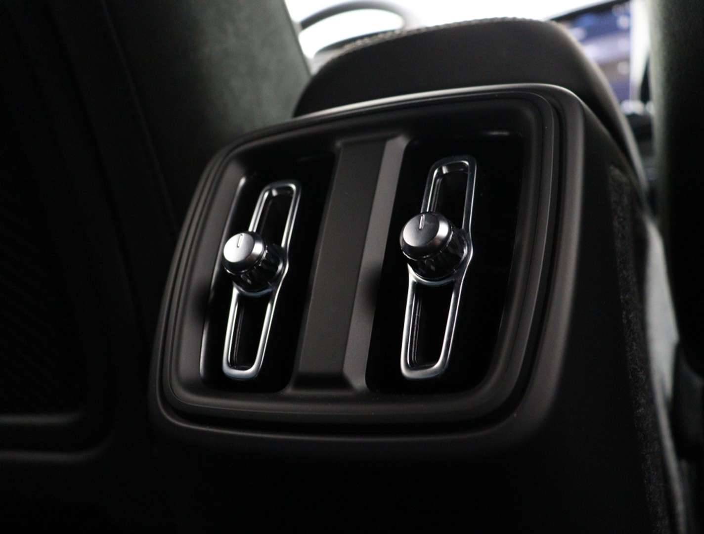 Volvo EX40 Plus Extended Range - 2025 - Joinsteer - #6