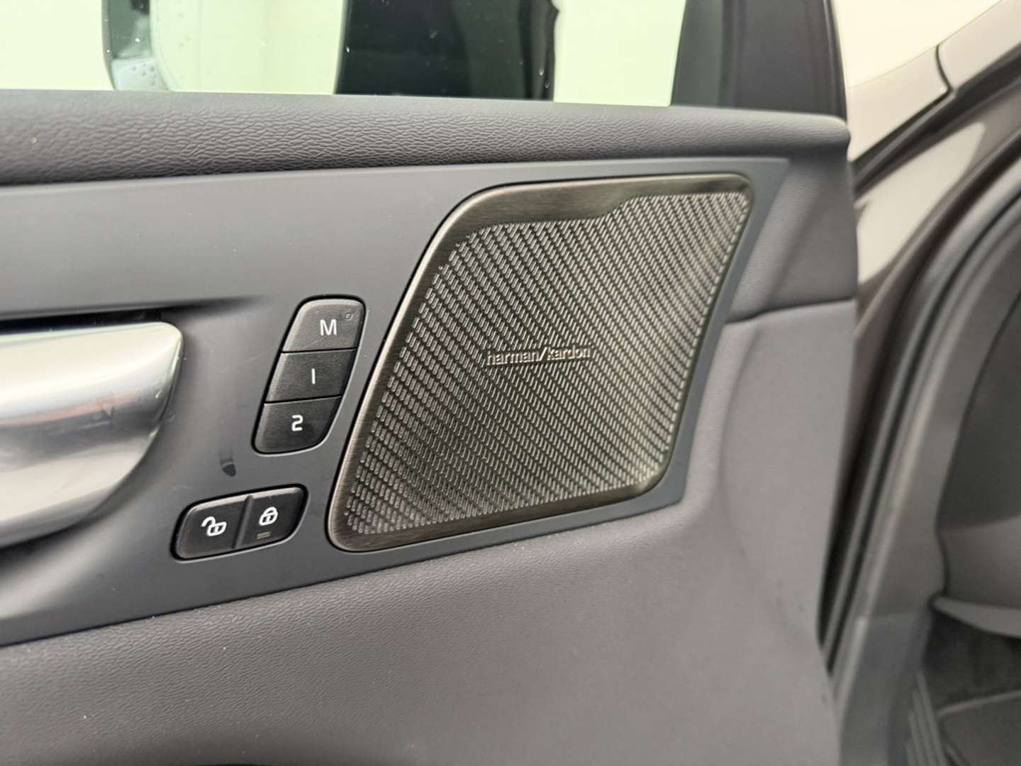 Volvo XC60 T6 Recharge Plus - 2025 - Joinsteer - #15