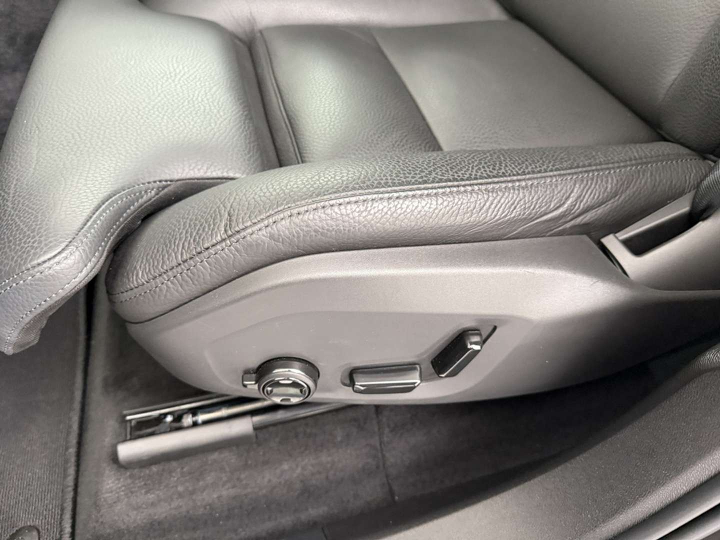 Volvo XC60 T6 Recharge Plus - 2025 - Joinsteer - #16