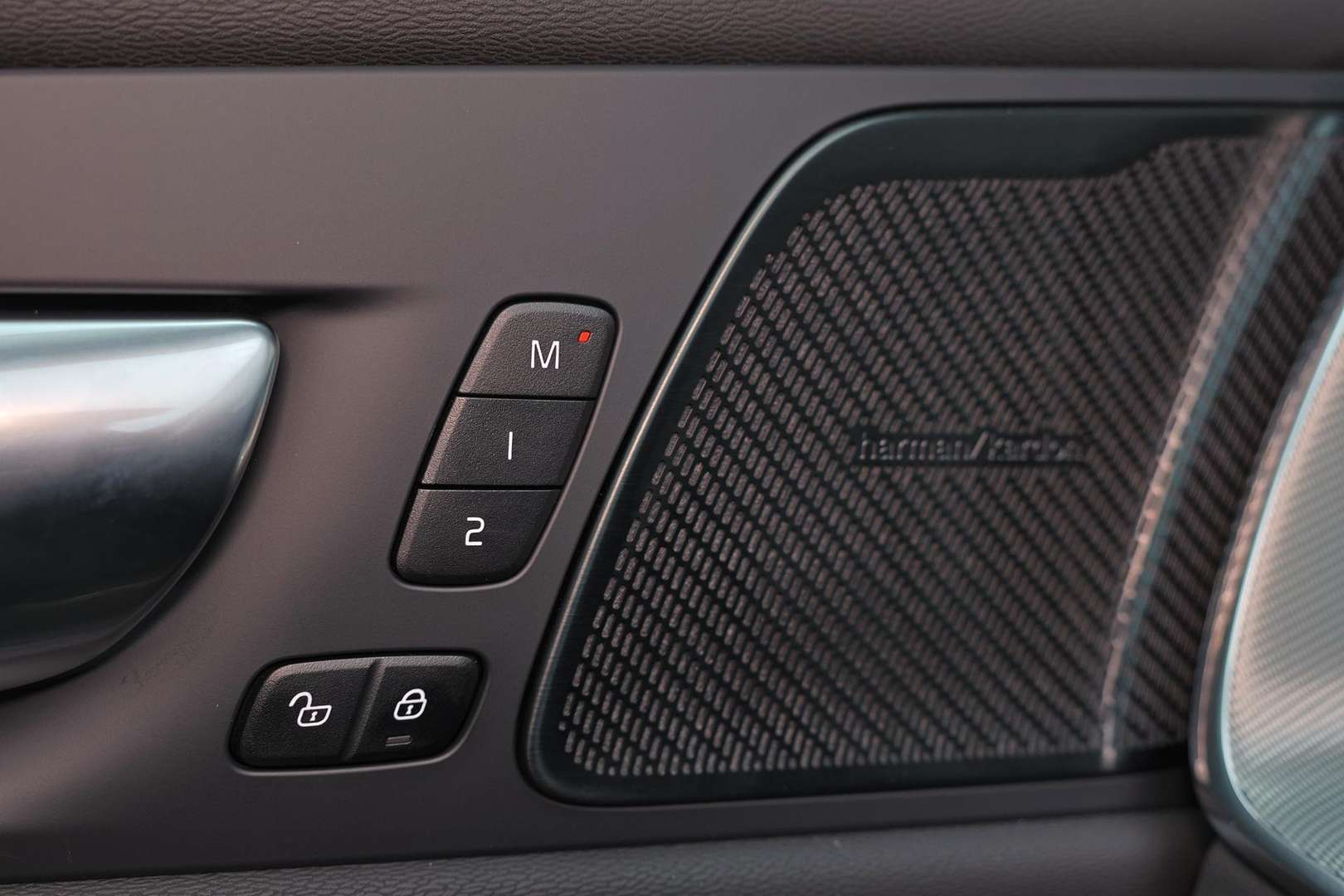 Volvo XC60 T6 Recharge Ultimate - 2025 - Joinsteer - #11