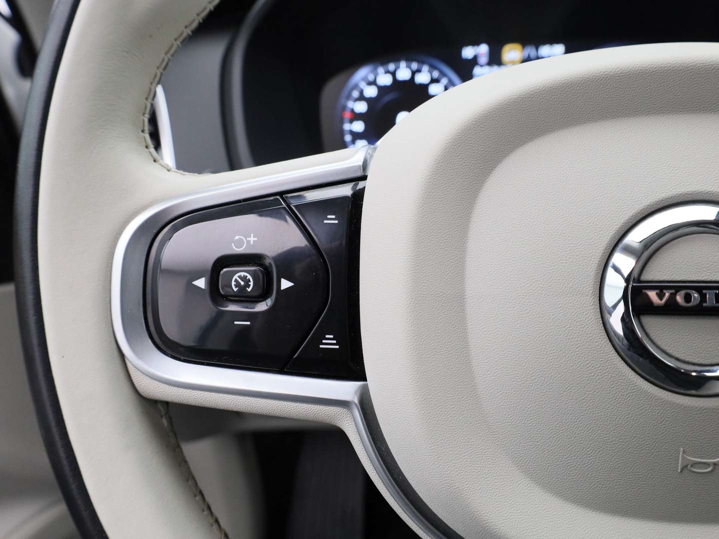 Volvo XC90 T8 Recharge Inscription - 2022 - Joinsteer - #16