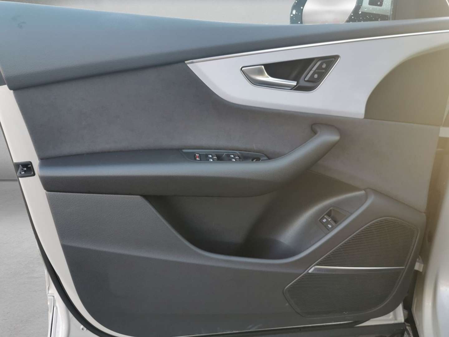 Audi Q8 S Line 55 TFSI E - 2022 - Joinsteer - #5