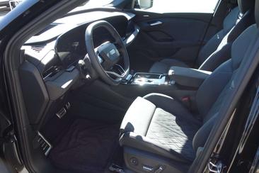 Audi Q6 S E-tron — photo 4