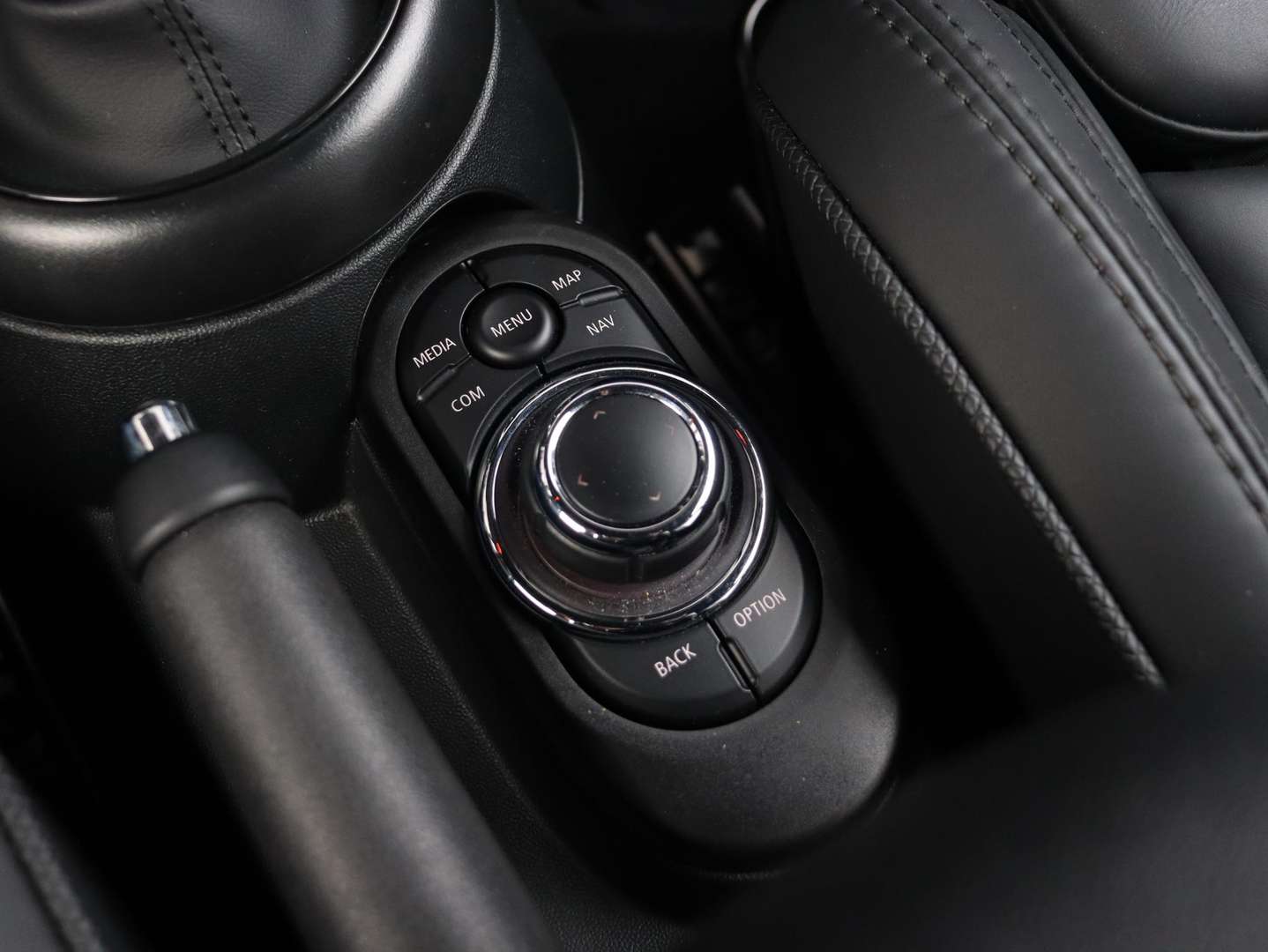 Mini Cabrio Yours Cooper S - 2023 - Joinsteer - #19