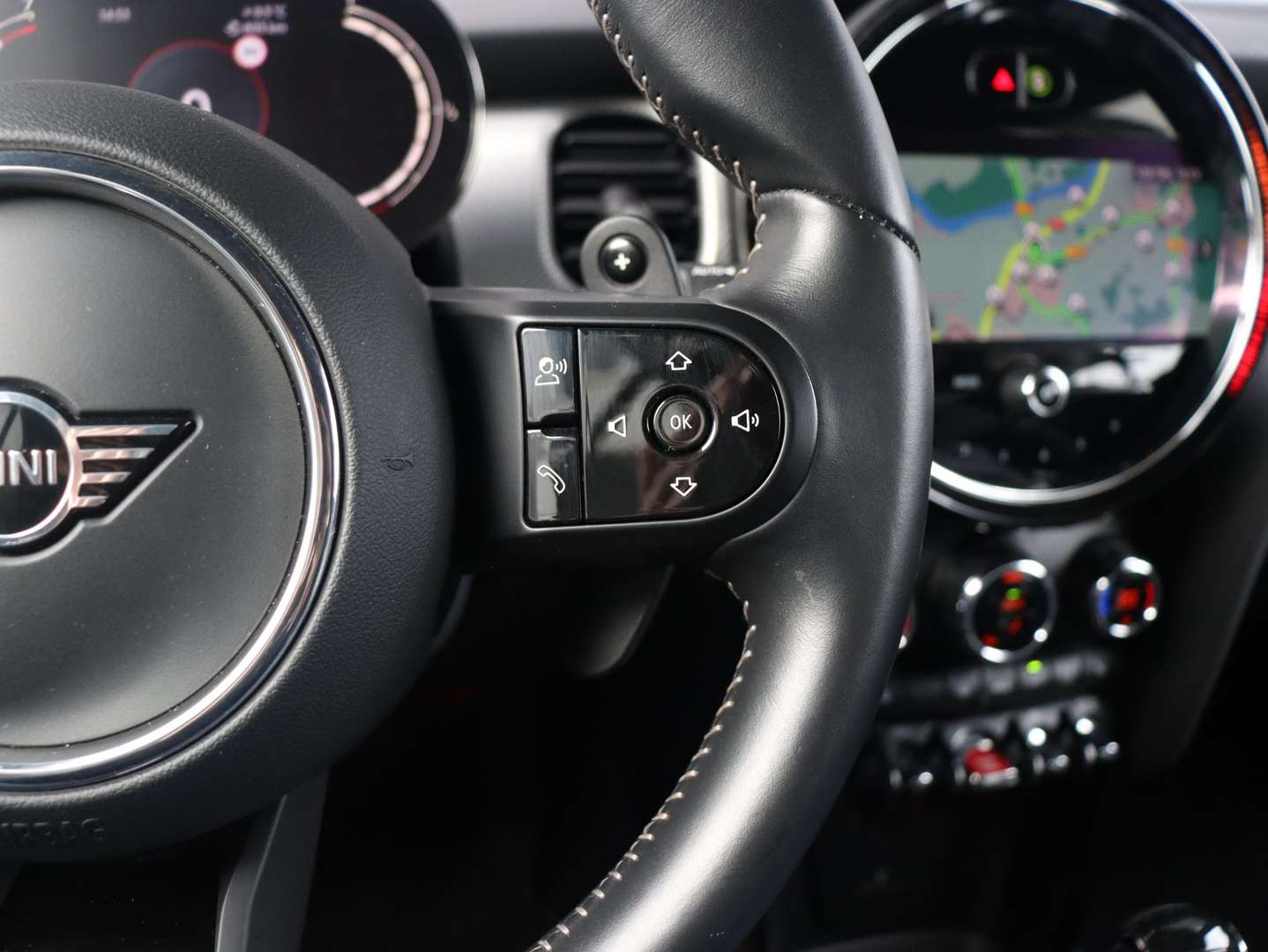 Mini Cabrio Yours Cooper S - 2023 - Joinsteer - #21