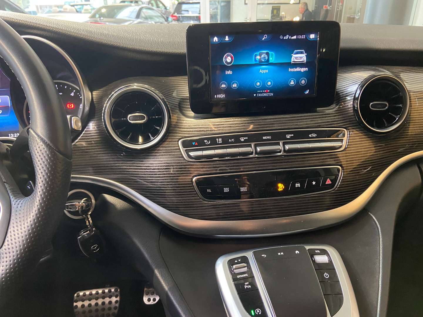 Mercedes V 220 220 Avantgarde - 2024 - Joinsteer - #12