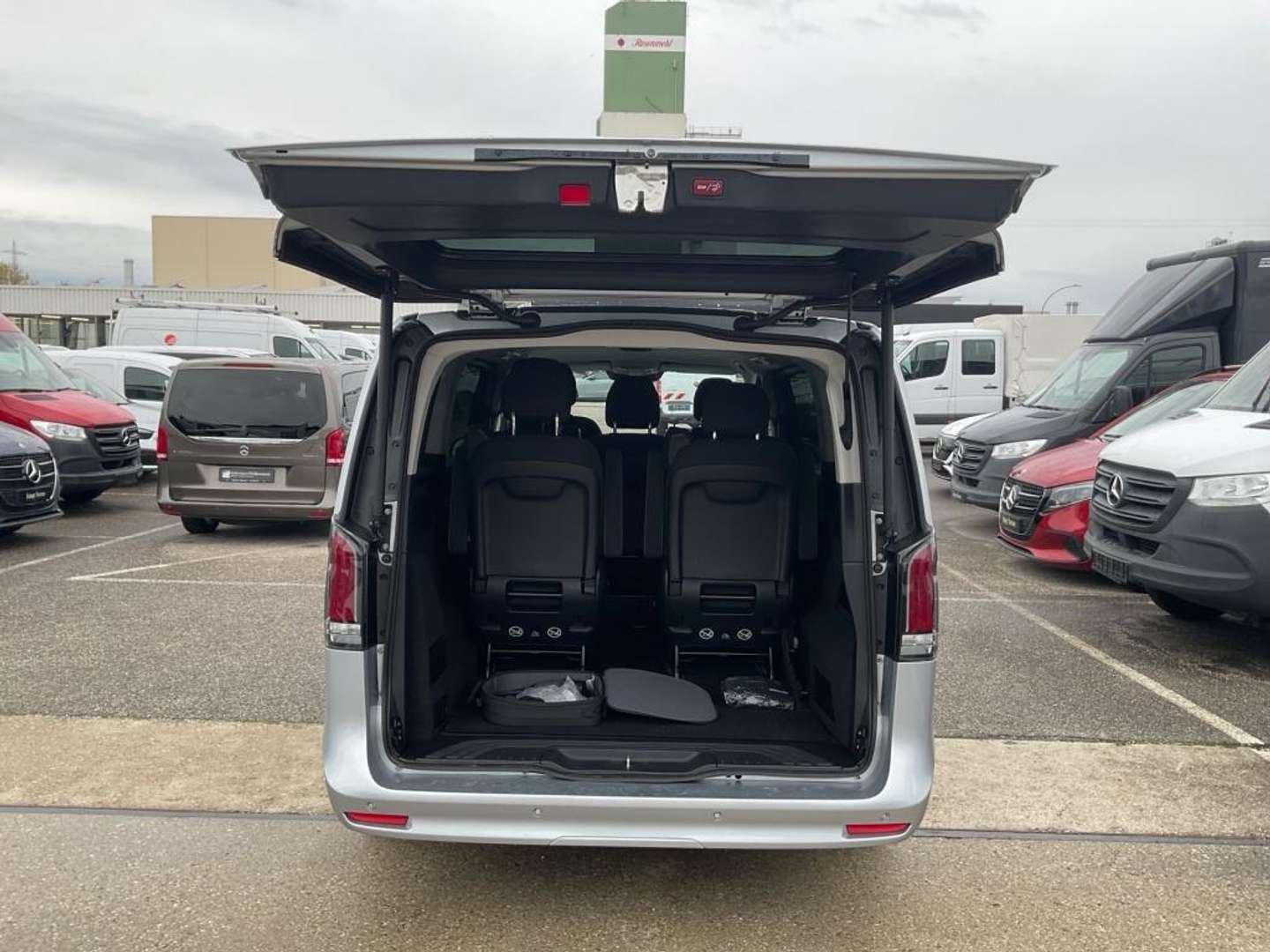 Mercedes EQV 300 Business - 2025 - Joinsteer - #16