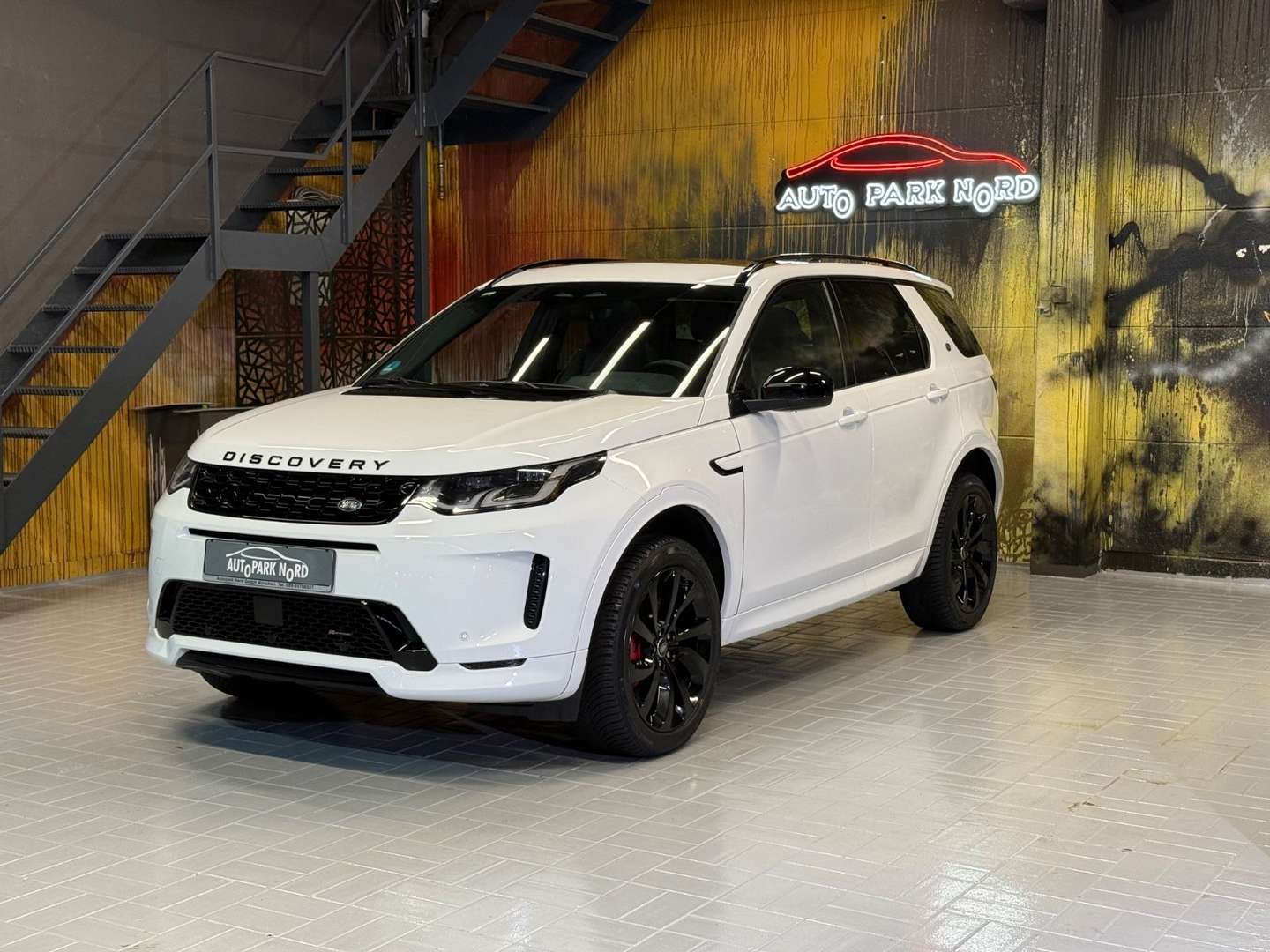 Land Rover Discovery Sport R-Dynamic SE - 2023 - Joinsteer - #2