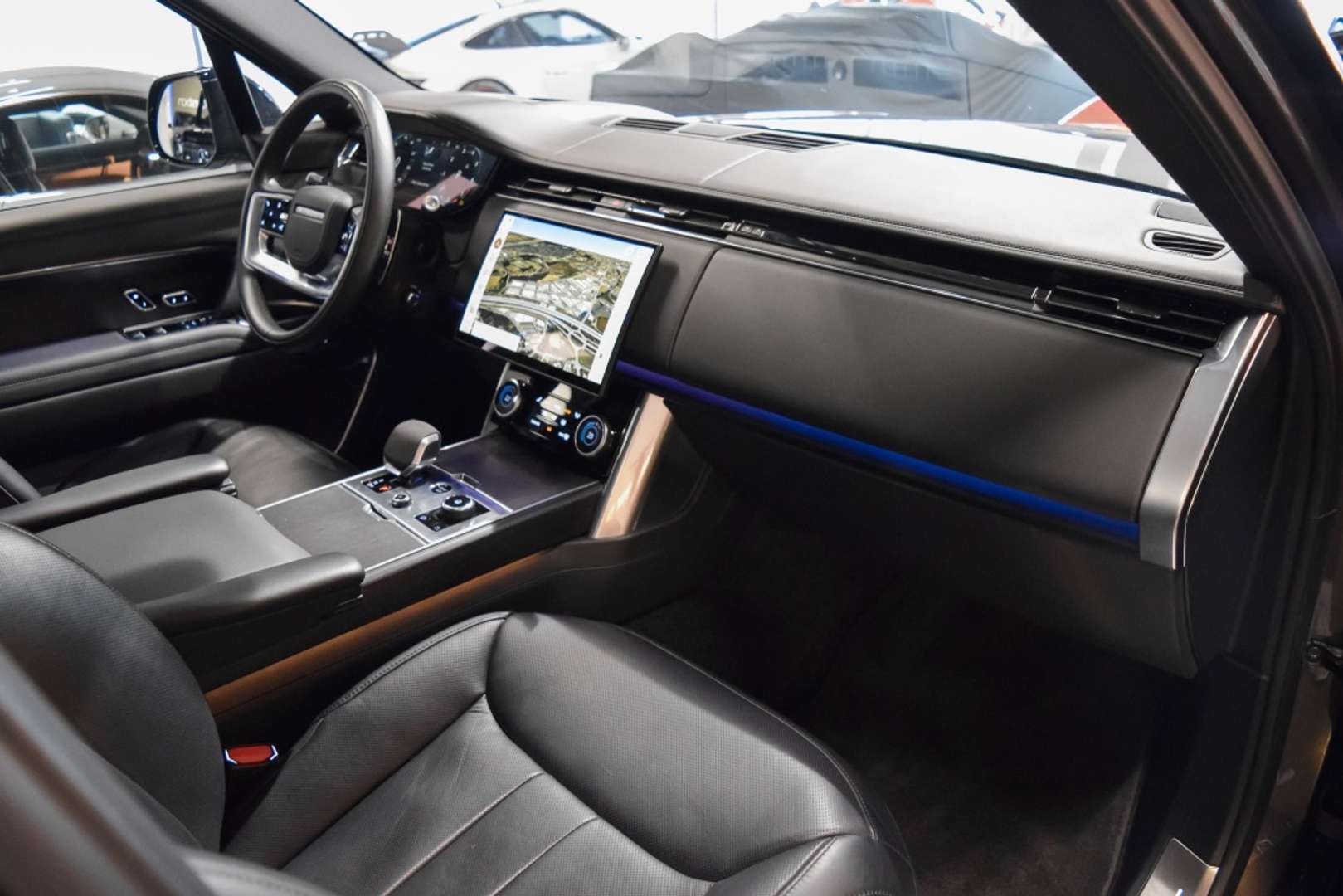 Land Rover Range Rover 4.4 HSE - 2023 - Joinsteer - #4