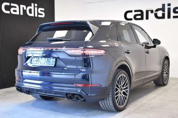 Porsche Cayenne III Platinum E-Hybrid — photo 6