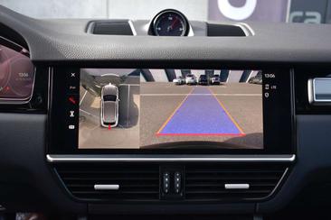 Porsche Cayenne III Platinum E-Hybrid — photo 19