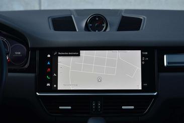 Porsche Cayenne III Platinum E-Hybrid — photo 21