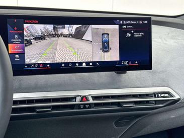 BMW IX Innovation Pack XDrive45 — photo 8