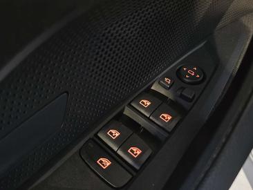 BMW I4 EDrive — photo 12